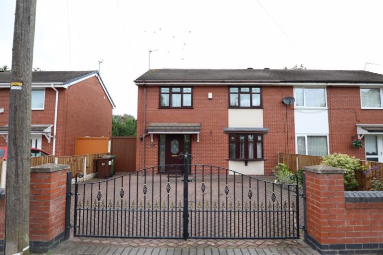 Johnston Avenue, Bootle Lyons Estates