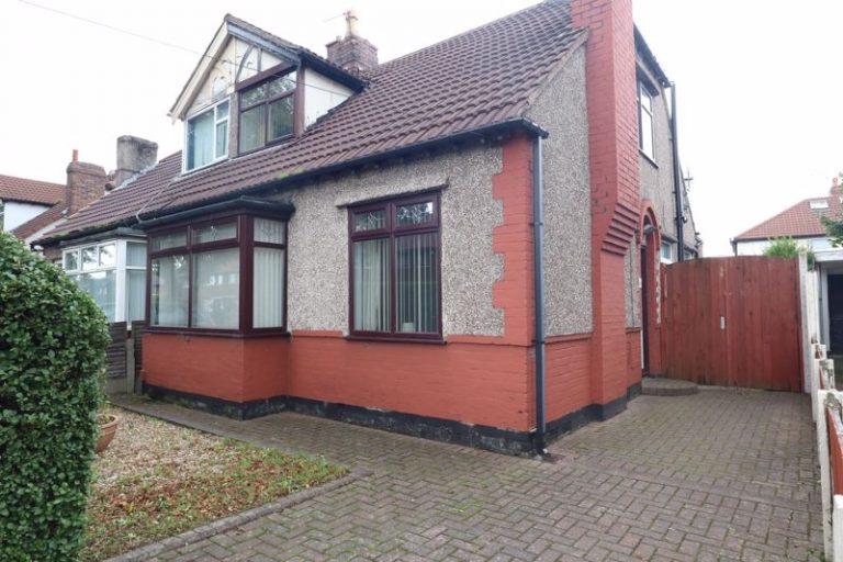 Moss Lane, Liverpool Lyons Estates