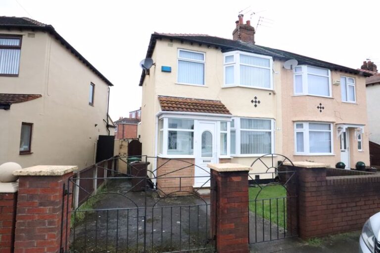 Keir Hardie Avenue, Bootle Lyons Estates