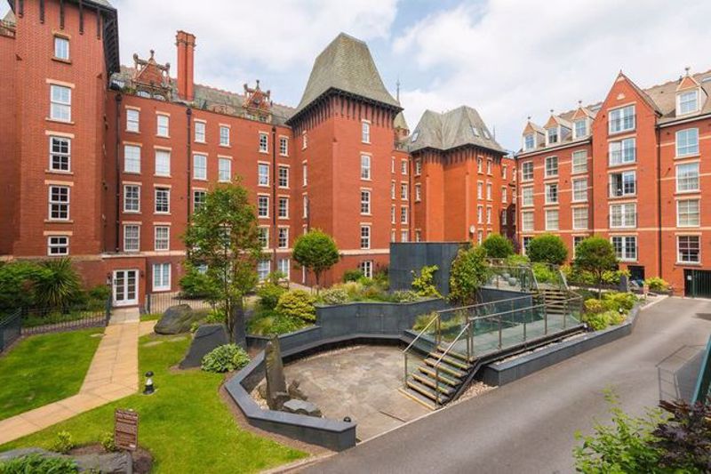 Promenade, Southport Lyons Estates