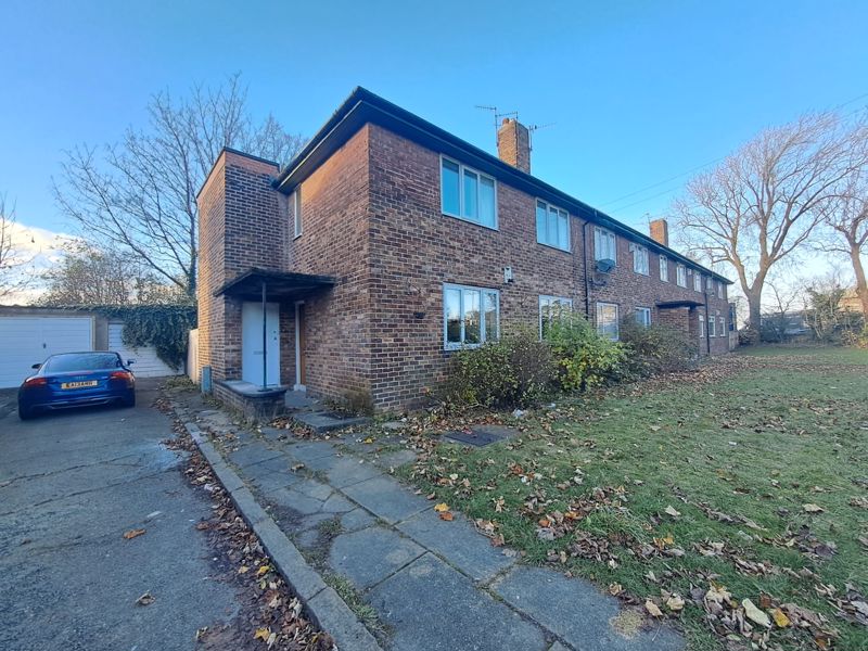 Manor Close, Bootle Lyons Estates