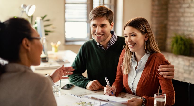 Couple discussing their tenancy